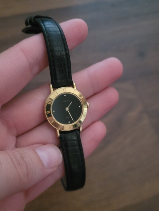 Pulsar Accessories - Vintage Pulsar Quartz Women's Wristwatch, Black and Gold Toned with Leather Band